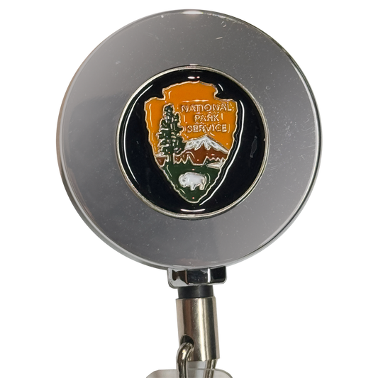BL18-015 NPS National Park Service Park Ranger Guide Metal ID Reel retractable Card Holder