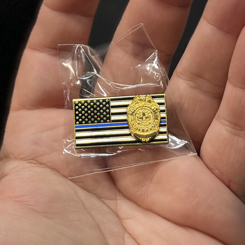 BFP-002 Connecticut State Police Trooper Thin Blue Line Flag Pin CSP