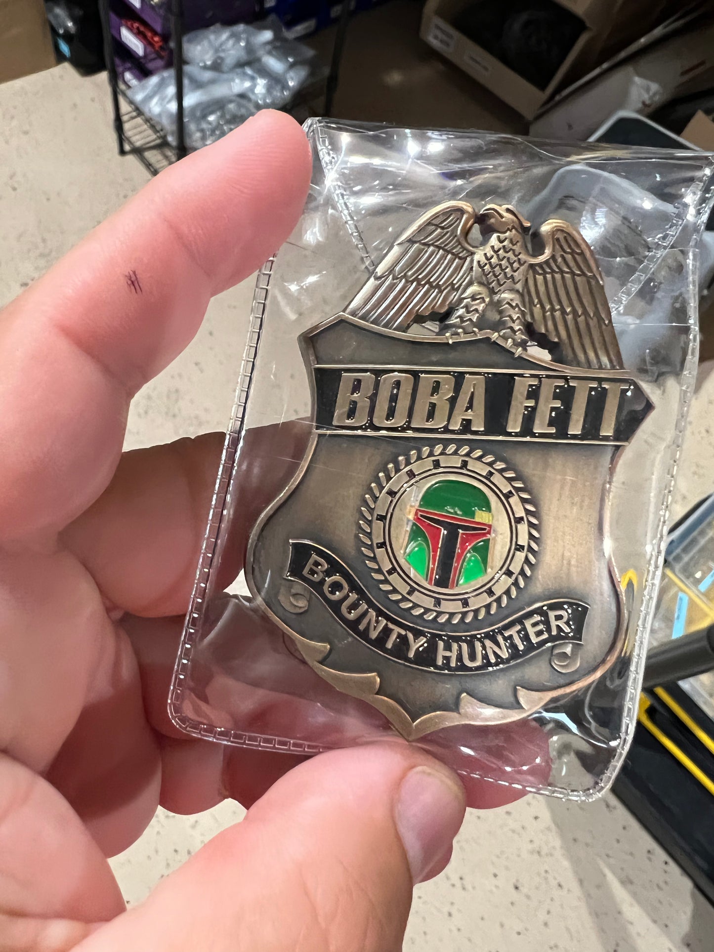 BL16-016 Boba Fett Bounty Hunter Full Size pin